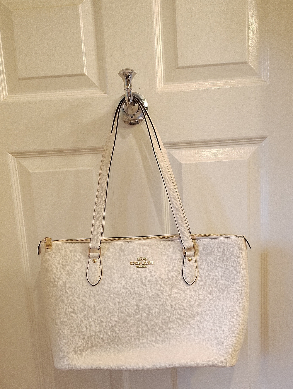 Coach Cream Gallery Leather Tote with Gold Logo